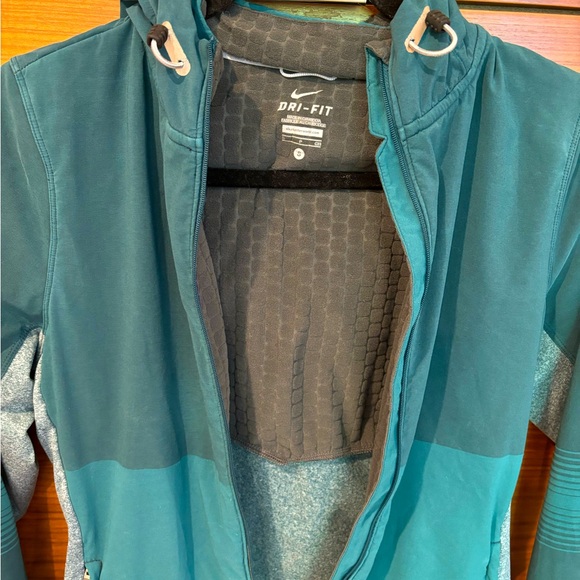 Nike Dri Fit Running Jacket. Size Small in Forest Green. - Picture 3 of 9